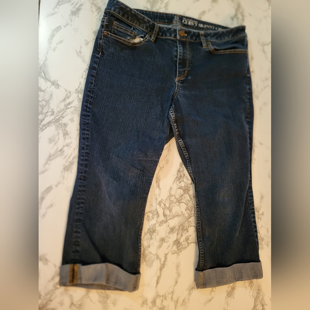New York & Company Curvy Skinny crop Capri Jeans Size 18